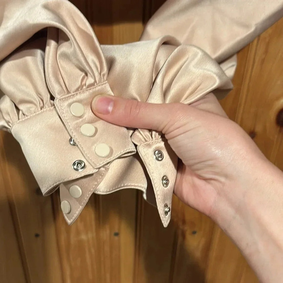 ‼️HOUSE OF CB top‼️ - Picture 4 of 9